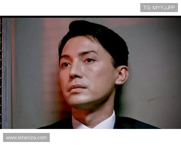 尊龙app手机版下载官方渠道推荐，避免非正规版本风险